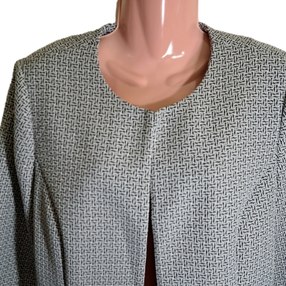 Perceptions New‎ York Women's Blazer Size 12 Grey, Black, White 3/4 qrt sleeves - Picture 4 of 14